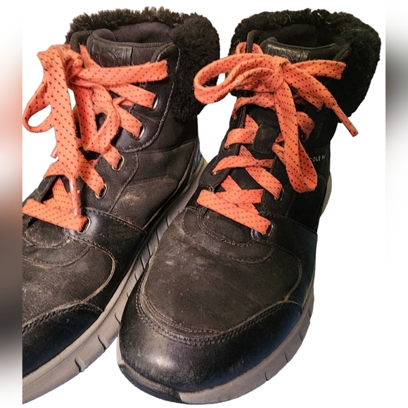 Cole Haan laced winter boots | Woman's 9½ | water resistant - Picture 6 of 12